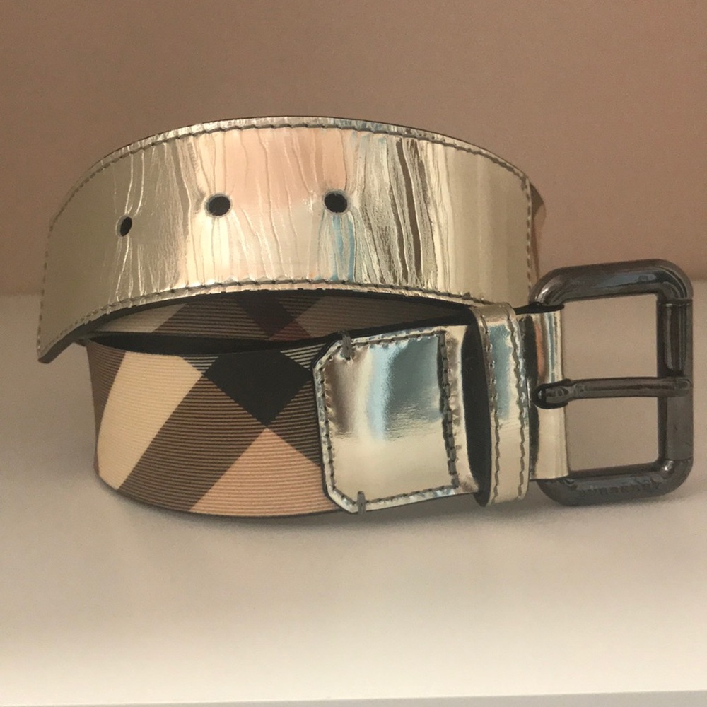 Burberry belt